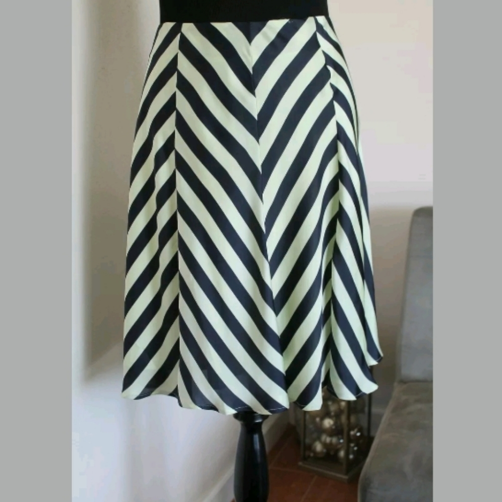 Soft‎ Surroundings Size PM Skirt Boho Peasant Green